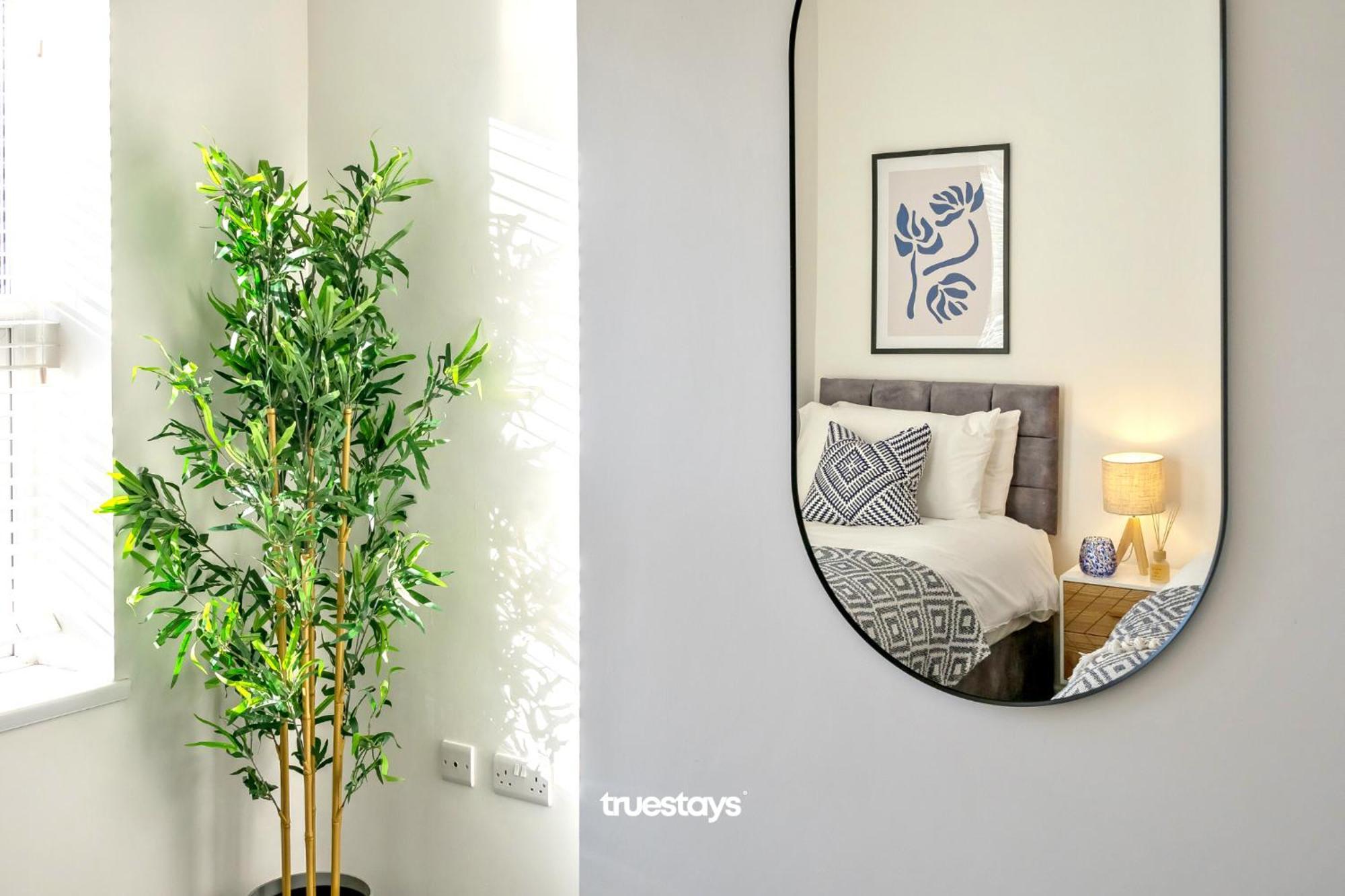 Nursery House By Truestays - 3 Bedroom House In Stoke-On-Trent Bagian luar foto
